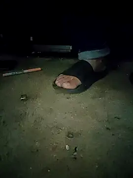 Snapshot of LongDickZee562 chatting on 12/24/24, 12:33 LongDickZee562 online show from 12/24/24, 12:33