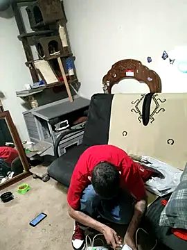 Snapshot of LongDickZee562 chatting on 02/25/25, 01:20 LongDickZee562 online show from 02/25/25, 01:20