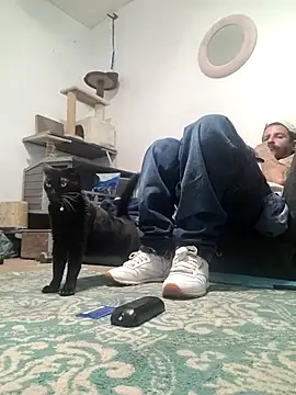 Snapshot of LongDickZee562 chatting on 11/25/25, 07:36 LongDickZee562 online show from 11/25/25, 07:36