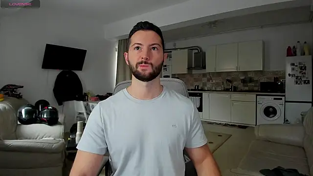 ZackFraser online show from 11/05/25, 09:53