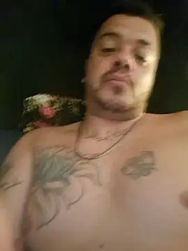 Snapshot of DonVillanova chatting on 12/15/25, 07:45 DonVillanova online show from 12/15/25, 07:45