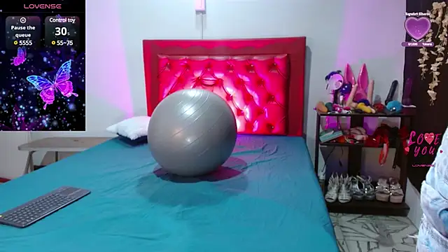 cleopatraa online show from 01/25/25, 10:07