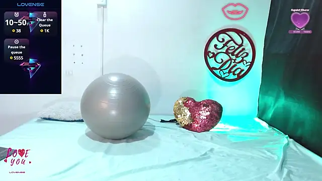 cleopatraa online show from 02/25/25, 07:36