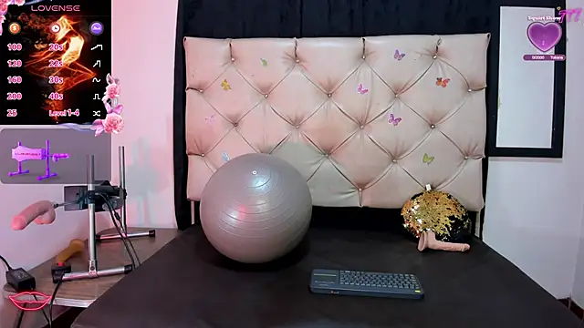 Snapshot of cleopatraa chatting on 03/03/26, 06:58 cleopatraa online show from 03/03/26, 06:58