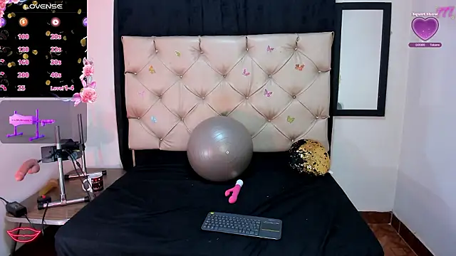 Snapshot of cleopatraa chatting on 03/05/26, 07:54 cleopatraa online show from 03/05/26, 07:54