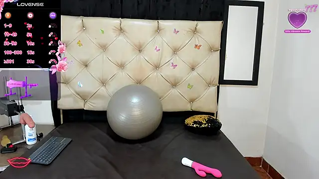 Snapshot of cleopatraa chatting on 03/19/26, 03:49 cleopatraa online show from 03/19/26, 03:49