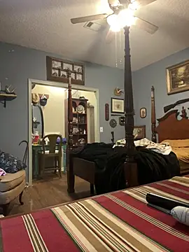 Snapshot of Onesieboy4daddys chatting on 03/31/26, 02:17 Onesieboy4daddys online show from 03/31/26, 02:17