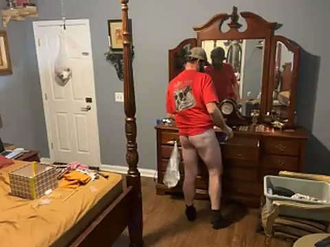 Snapshot of Onesieboy4daddys chatting on 04/05/26, 01:41 Onesieboy4daddys online show from 04/05/26, 01:41