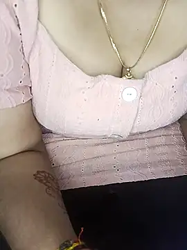 Snapshot of Sona_sonam chatting on 02/15/25, 08:22 Sona sonam online show from 02/15/25, 08:22