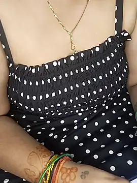 Snapshot of Sona_sonam chatting on 02/26/25, 08:33 Sona sonam online show from 02/26/25, 08:33