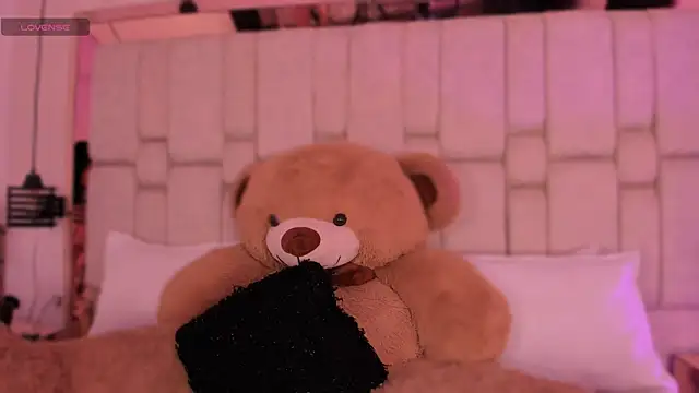 Snapshot of Kleverly_Manson1 chatting on 03/20/26, 04:06 Kleverly Manson1 online show from 03/20/26, 04:06