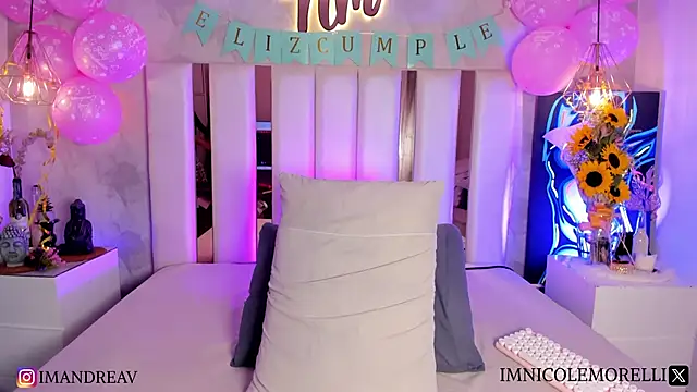 Nicolemorelli2 online show from 03/04/25, 03:59