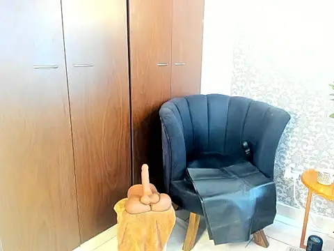 Snapshot of mabelsaravia chatting on 03/21/26, 06:00 mabelsaravia online show from 03/21/26, 06:00