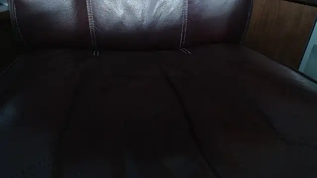 Snapshot of smoothandtiny chatting on 02/18/25, 06:37 smoothandtiny online show from 02/18/25, 06:37