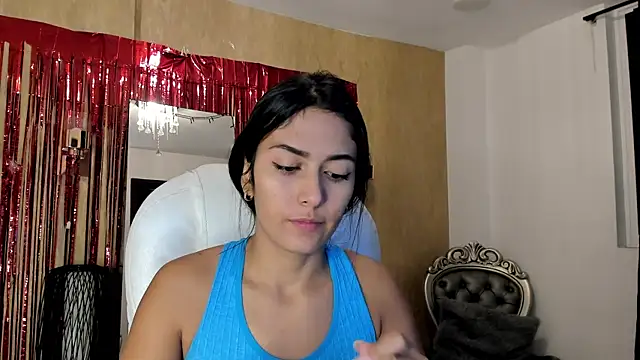 Snapshot of your_khloe chatting on 01/10/25, 12:47 your khloe online show from 01/10/25, 12:47