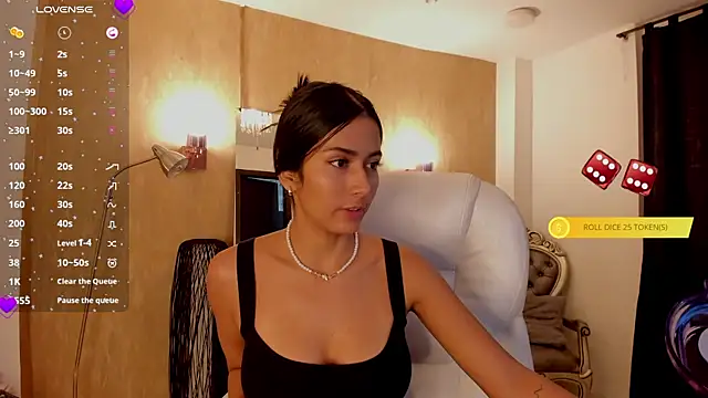 Snapshot of your_khloe chatting on 01/17/25, 01:24 your khloe online show from 01/17/25, 01:24