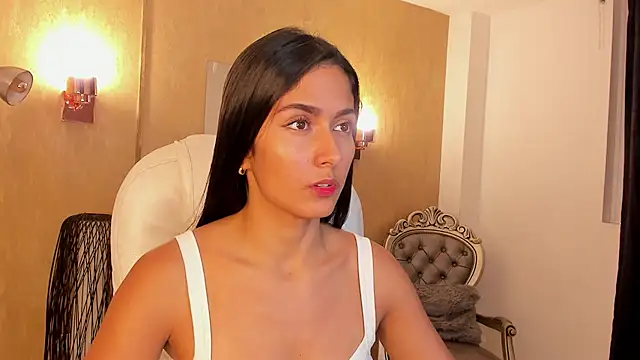 Snapshot of your_khloe chatting on 02/22/25, 01:57 your khloe online show from 02/22/25, 01:57