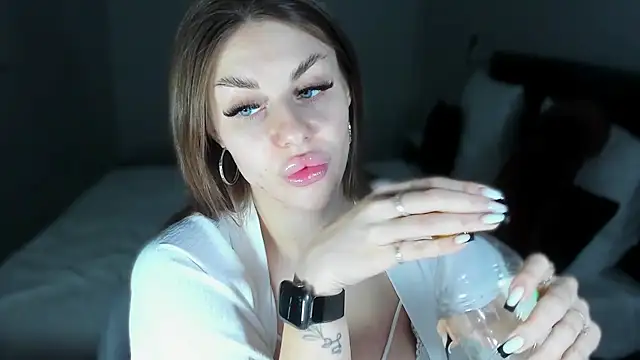 Snapshot of Bai1ey chatting on 01/22/25, 07:45 Bai1ey online show from 01/22/25, 07:45