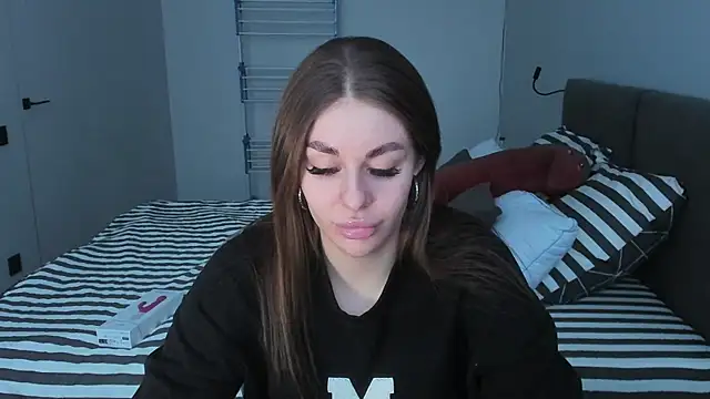 Snapshot of Bai1ey chatting on 02/27/25, 10:37 Bai1ey online show from 02/27/25, 10:37