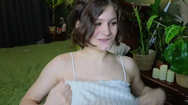 Snapshot of Charlotte_wow chatting on 12/22/24, 04:59 Charlotte wow online show from 12/22/24, 04:59