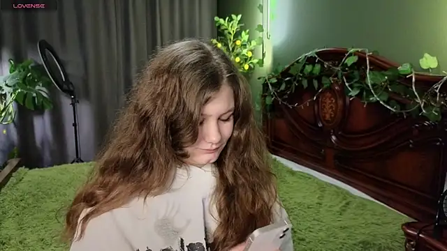 Snapshot of Charlotte_wow chatting on 01/05/25, 02:08 Charlotte wow online show from 01/05/25, 02:08