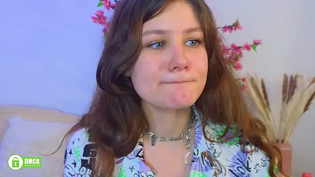 Snapshot of Charlotte_wow chatting on 01/21/25, 05:51 Charlotte wow online show from 01/21/25, 05:51