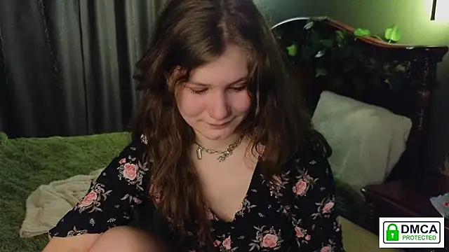 Snapshot of Charlotte_wow chatting on 02/08/25, 11:13 Charlotte wow online show from 02/08/25, 11:13