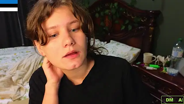 Snapshot of Charlotte_wow chatting on 10/31/25, 05:14 Charlotte wow online show from 10/31/25, 05:14