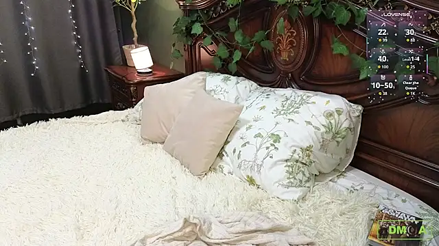 Snapshot of Charlotte_wow chatting on 11/24/25, 09:36 Charlotte wow online show from 11/24/25, 09:36