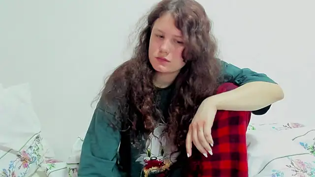 Snapshot of Charlotte_wow chatting on 03/15/26, 06:03 Charlotte wow online show from 03/15/26, 06:03