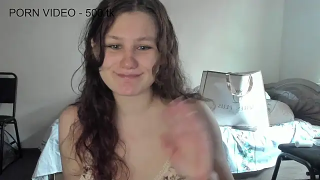 Snapshot of Charlotte_wow chatting on 04/17/26, 05:32 Charlotte wow online show from 04/17/26, 05:32