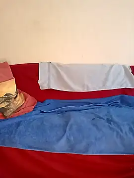 Snapshot of cricrimodele chatting on 01/25/25, 11:02 cricrimodele online show from 01/25/25, 11:02