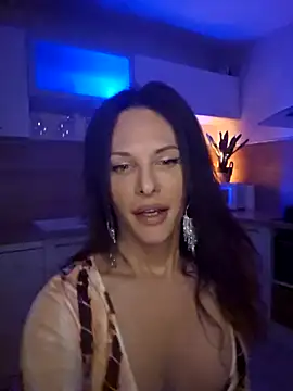 Snapshot of Luna_Kitanna chatting on 12/04/24, 09:13 Luna Kitanna online show from 12/04/24, 09:13