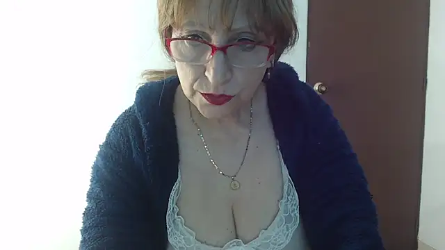 Lilly macflyy online show from 10/30/25, 06:41
