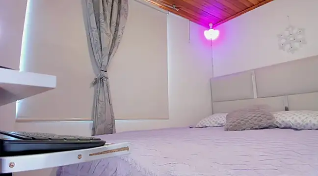 tierra n online show from 12/24/24, 06:28