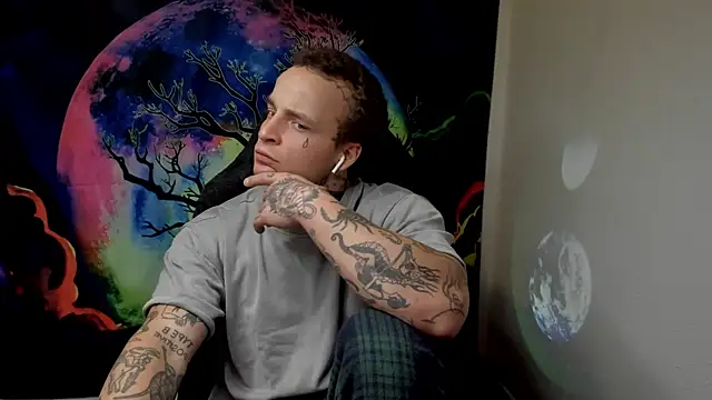 layneinchains online show from 12/11/24, 08:18