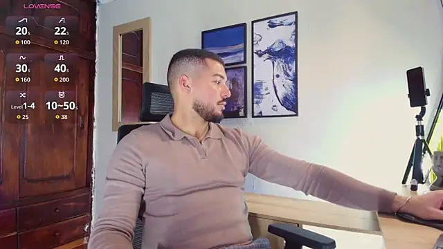 Snapshot of HenryBenso chatting on 10/29/25, 06:09 HenryBenso online show from 10/29/25, 06:09