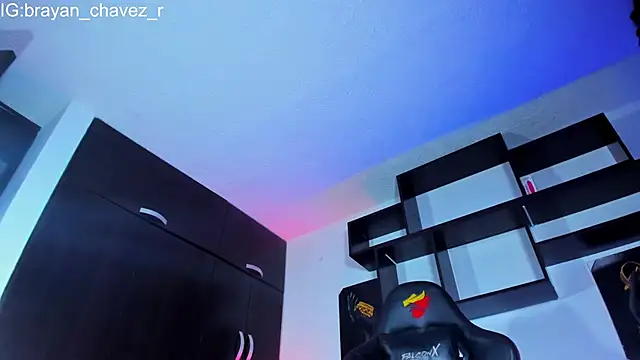 Snapshot of innsolemnia chatting on 02/05/25, 09:57 innsolemnia online show from 02/05/25, 09:57