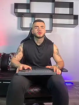 Snapshot of innsolemnia chatting on 02/22/25, 07:47 innsolemnia online show from 02/22/25, 07:47