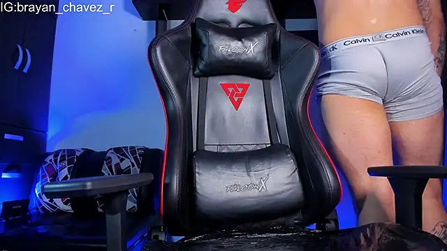 Snapshot of innsolemnia chatting on 03/12/25, 06:40 innsolemnia online show from 03/12/25, 06:40