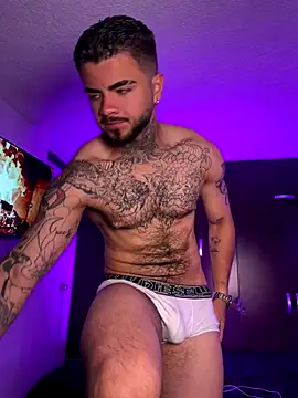 Snapshot of innsolemnia chatting on 09/16/25, 06:58 innsolemnia online show from 09/16/25, 06:58