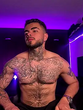 Snapshot of innsolemnia chatting on 10/09/25, 03:04 innsolemnia online show from 10/09/25, 03:04