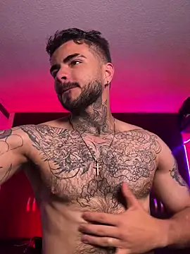 Snapshot of innsolemnia chatting on 10/17/25, 04:26 innsolemnia online show from 10/17/25, 04:26