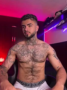 Snapshot of innsolemnia chatting on 10/22/25, 06:35 innsolemnia online show from 10/22/25, 06:35