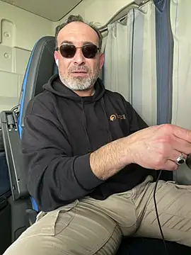 Snapshot of dzhakar chatting on 02/23/26, 11:51 dzhakar online show from 02/23/26, 11:51