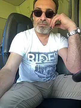 Snapshot of dzhakar chatting on 02/25/26, 11:53 dzhakar online show from 02/25/26, 11:53