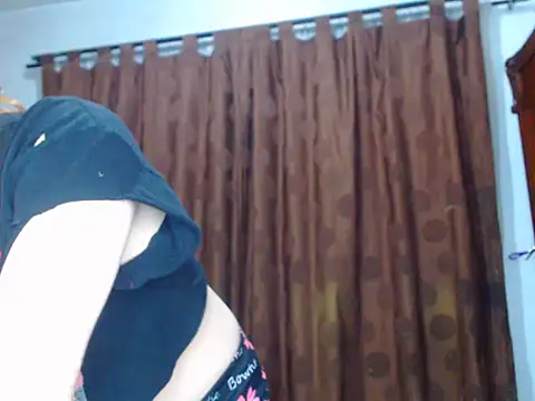 Snapshot of Redhead_incandy chatting on 06/15/26, 12:13 Redhead incandy online show from 06/15/26, 12:13