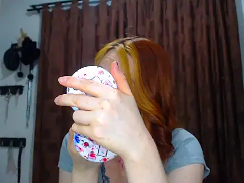 Snapshot of Redhead_incandy chatting on 06/22/26, 03:47 Redhead incandy online show from 06/22/26, 03:47