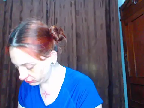 Snapshot of Redhead_incandy chatting on 07/25/26, 08:56 Redhead incandy online show from 07/25/26, 08:56