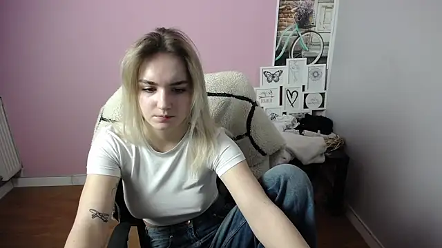 viktoria lovely online show from 02/18/25, 10:05